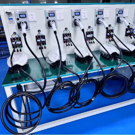 国欧美标交流充电桩老化测试设备7、22kW多工位电阻、回馈式负载